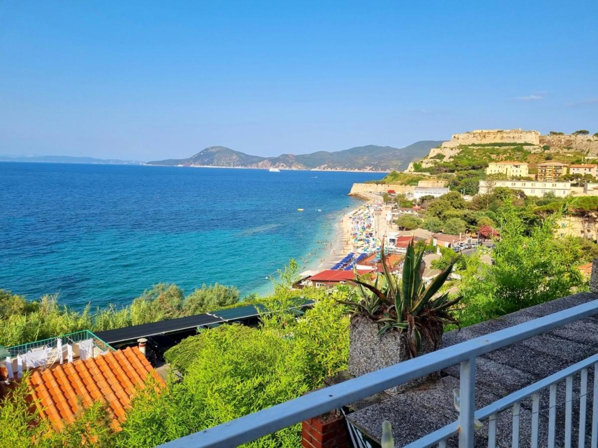 פורטופראיו Appartamenti La Terrazza Sulle Ghiaie - Goelba מראה חיצוני תמונה