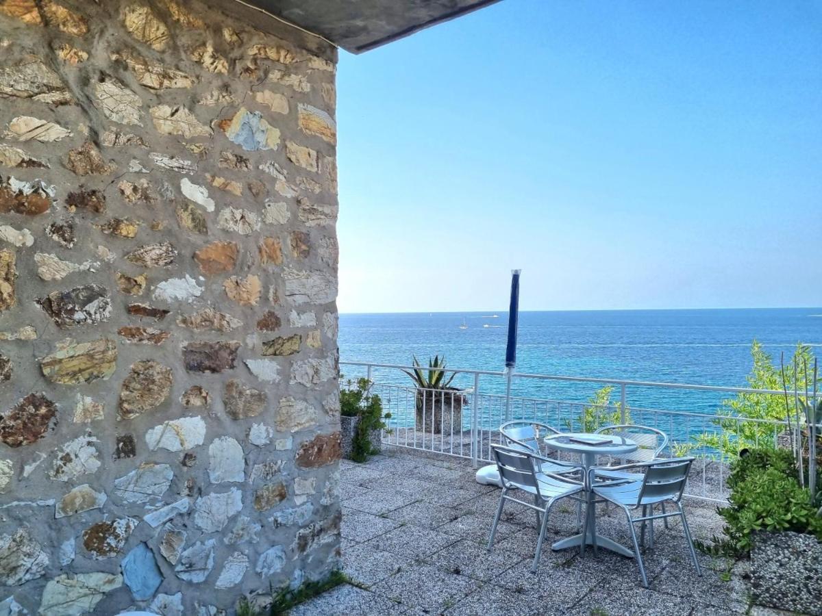 פורטופראיו Appartamenti La Terrazza Sulle Ghiaie - Goelba מראה חיצוני תמונה